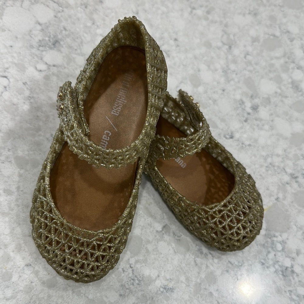 Mini Melissa Gold Dress Shoes with Elegant Woven Design